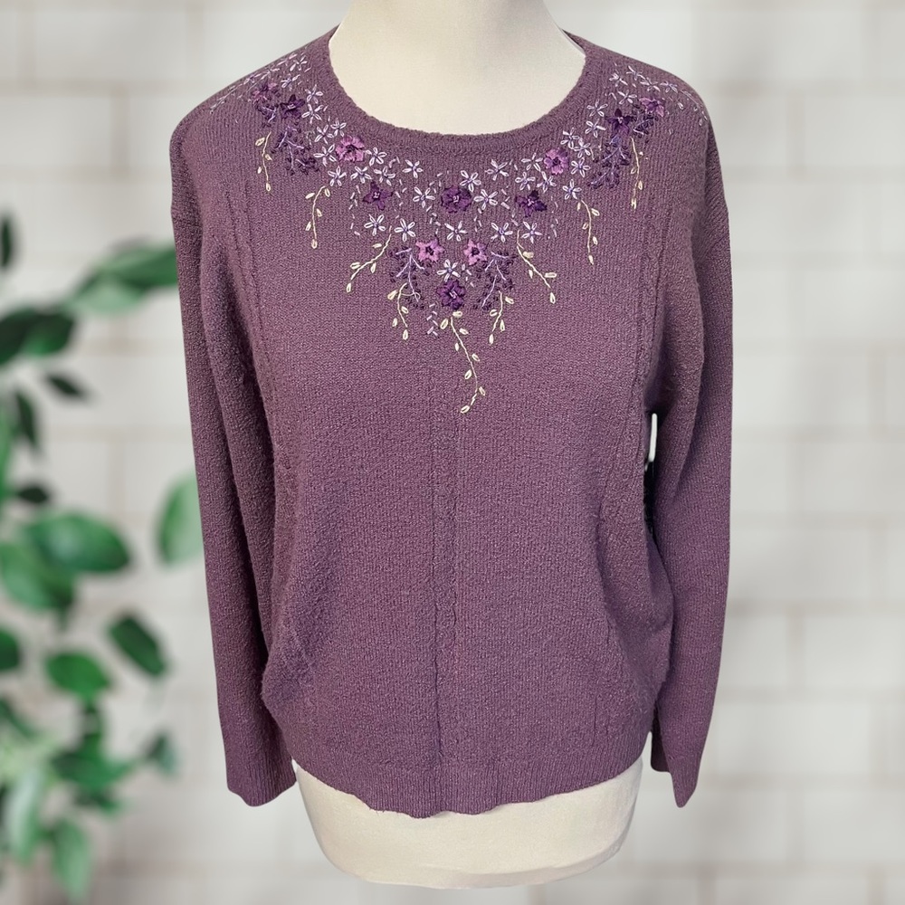 Vintage Berkertex Lavender Embroidered Pullover Long Sleeve Sweater Size L/XL